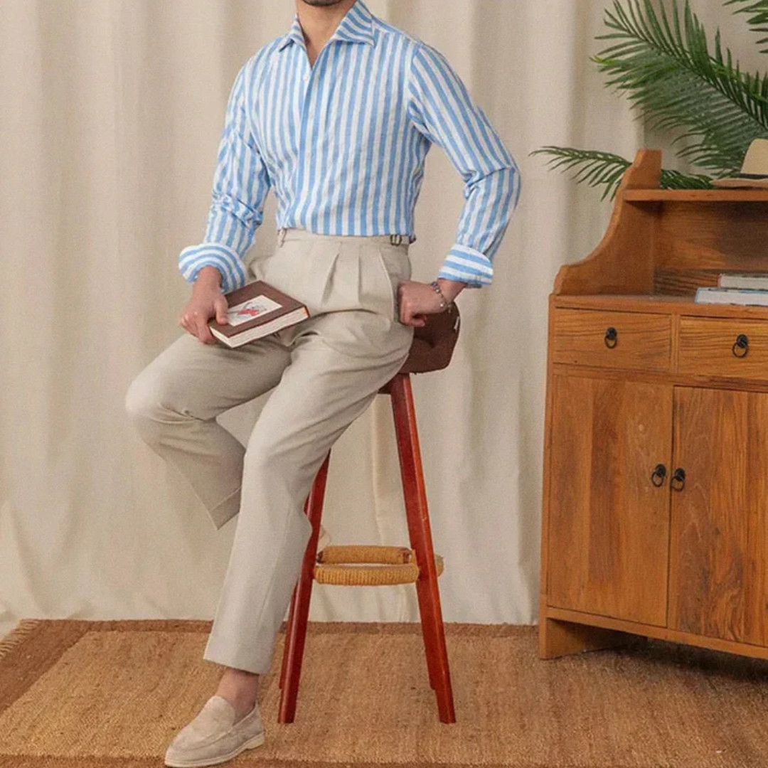 Klassisches HerrenhemdKlassisches Herrenhemd