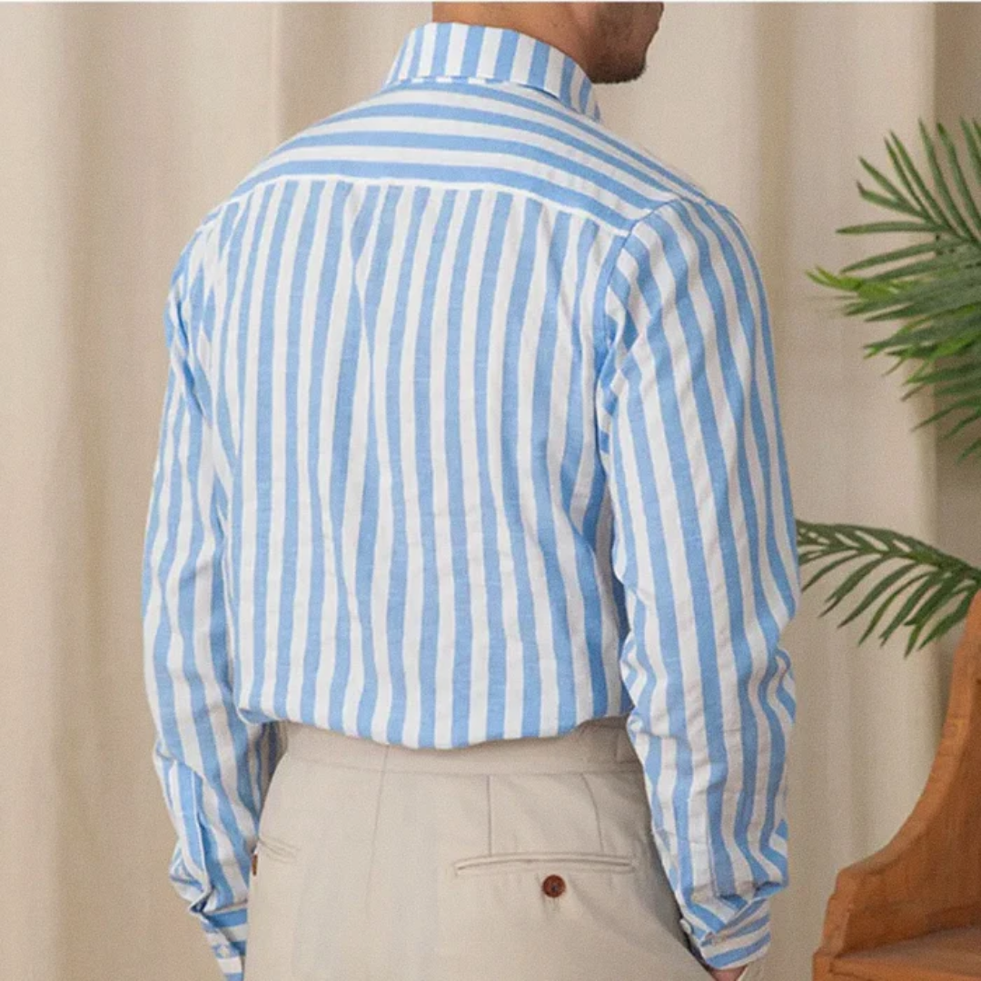 Klassisches HerrenhemdKlassisches Herrenhemd